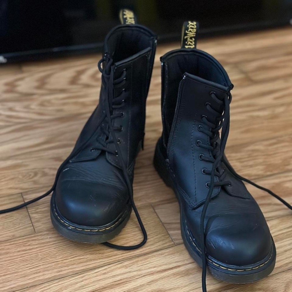 Dr Marten 1460 black combat boots
